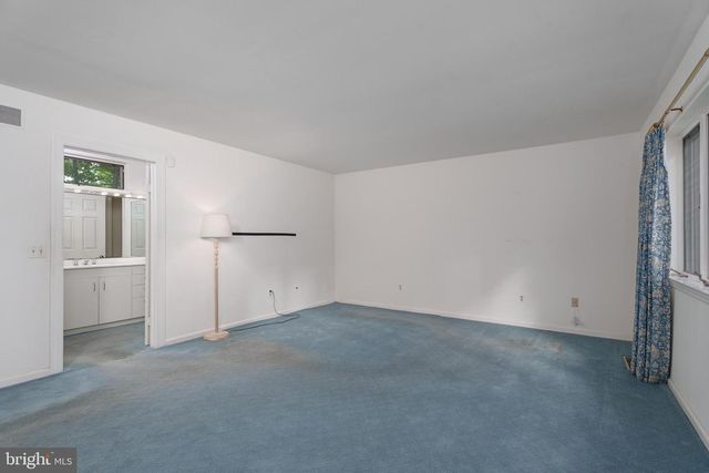 26 CONSTITUTION HILL W, Princeton, NJ 08540