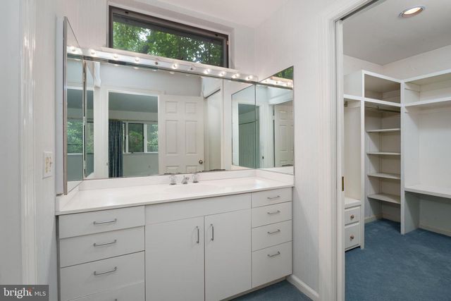26 CONSTITUTION HILL W, Princeton, NJ 08540