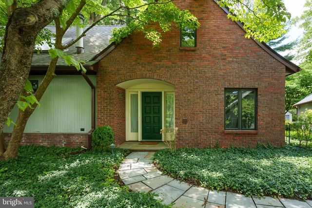 26 CONSTITUTION HILL W, Princeton, NJ 08540