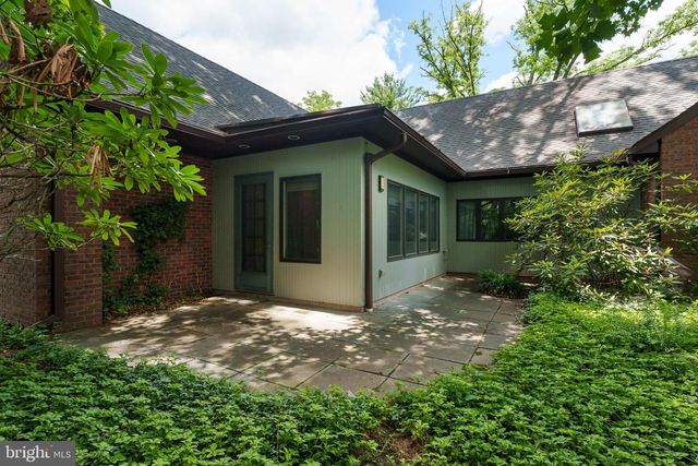 26 CONSTITUTION HILL W, Princeton, NJ 08540