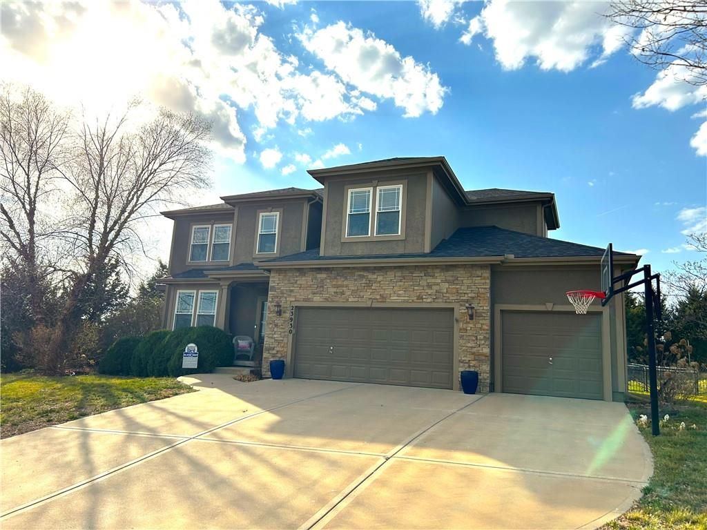 23930 W 124th Court, Olathe, KS 66061