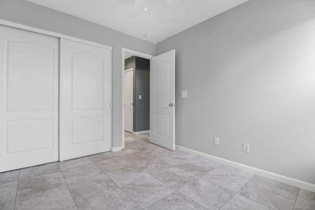 1602 E La Vida Court, Visalia, CA 93292