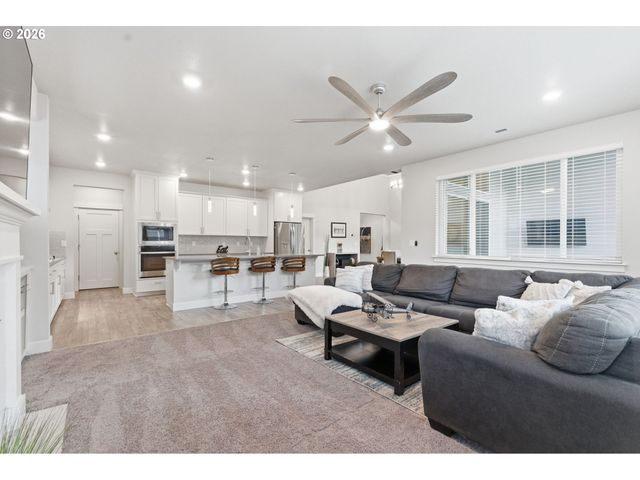 14025 Se 22ND Cir, Vancouver, WA 98683