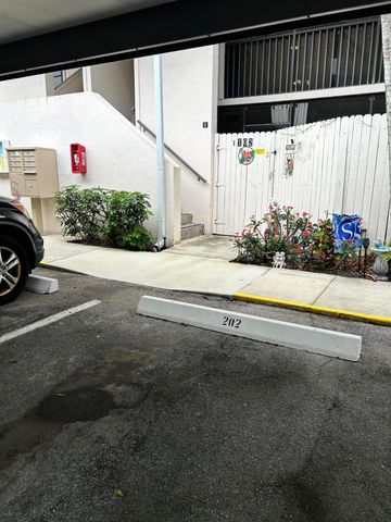 6531 SE Federal Highway E202, Stuart, FL 34997