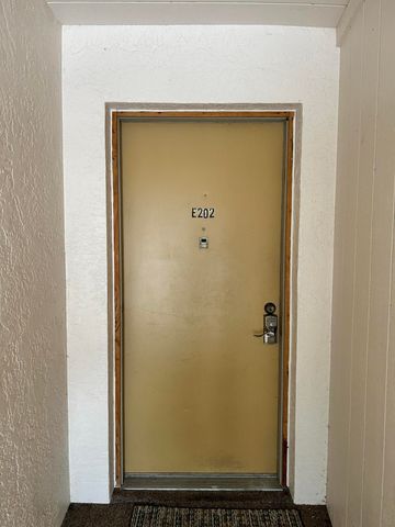 6531 SE Federal Highway E202, Stuart, FL 34997