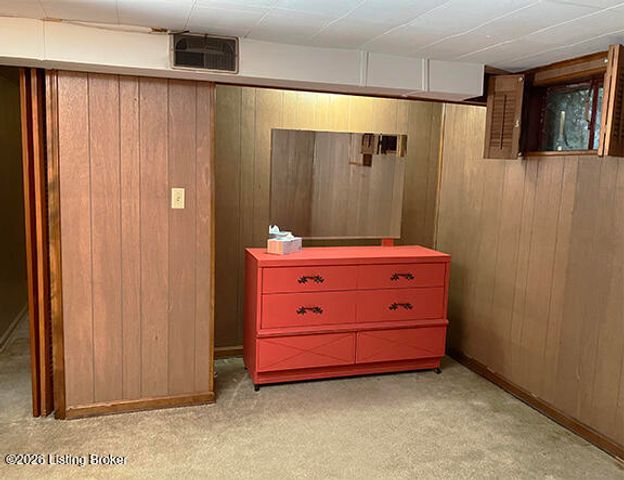 9616 Lyric Ln, Jeffersontown, KY 40299