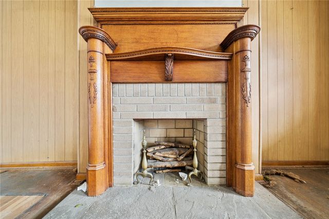 425 S Winebiddle St, Bloomfield, PA 15224