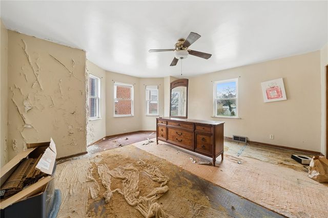 425 S Winebiddle St, Bloomfield, PA 15224