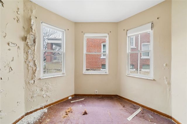 425 S Winebiddle St, Bloomfield, PA 15224