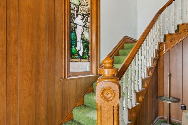 425 S Winebiddle St, Bloomfield, PA 15224