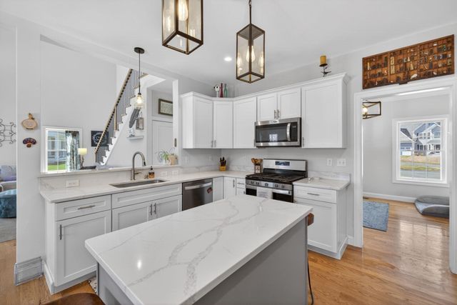 6 Geramat Way, Methuen, MA 01844