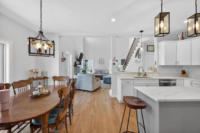 6 Geramat Way, Methuen, MA 01844