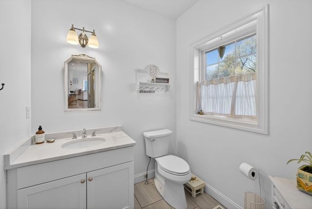 6 Geramat Way, Methuen, MA 01844