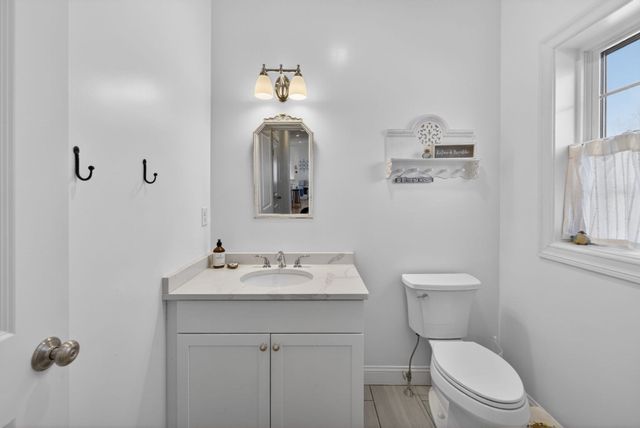 6 Geramat Way, Methuen, MA 01844