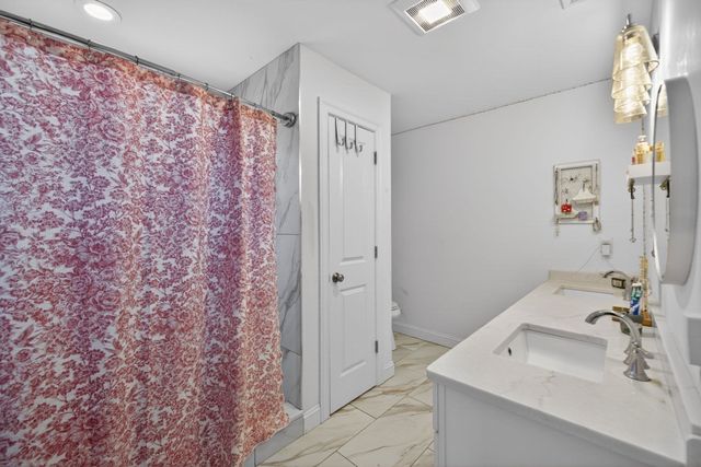 6 Geramat Way, Methuen, MA 01844