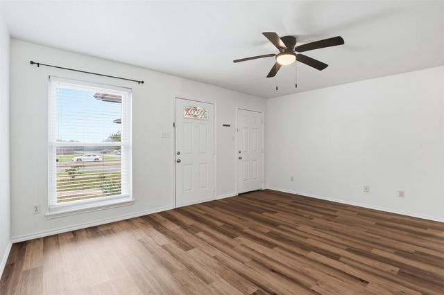 1502 Sharron Court A, Cleburne, TX 76033