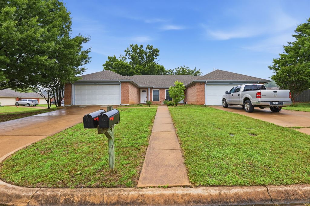 1502 Sharron Court A, Cleburne, TX 76033