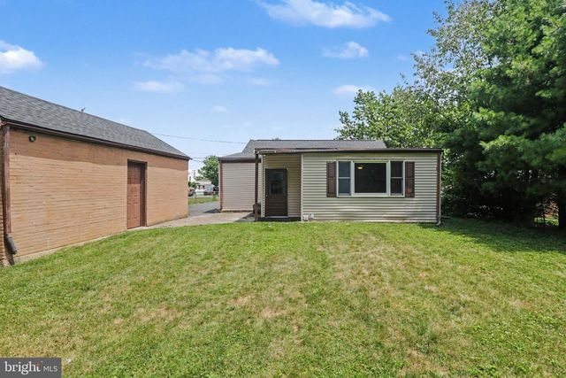 12 BIRCH ST, Mechanicsburg, PA 17050