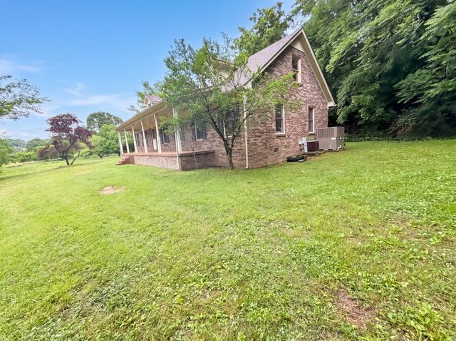 8663 Dog Branch Rd, Mount Pleasant, TN 38474