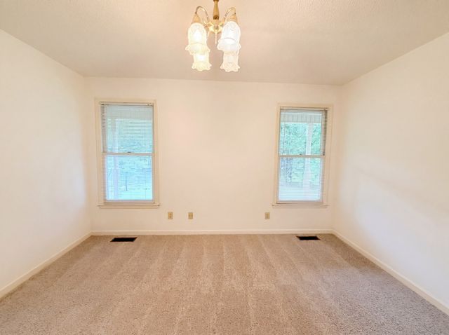 8663 Dog Branch Rd, Mount Pleasant, TN 38474