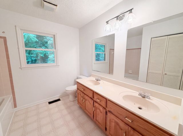 8663 Dog Branch Rd, Mount Pleasant, TN 38474