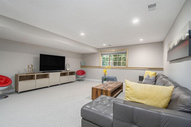 752 Stevenspoint, Byron Center, MI 49315