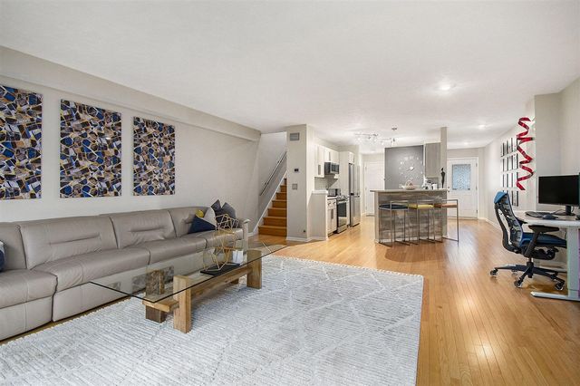 752 Stevenspoint, Byron Center, MI 49315