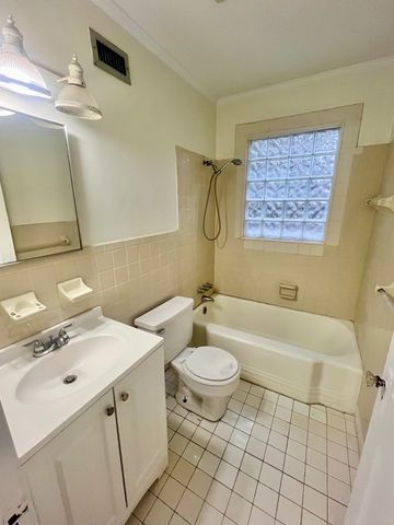 114 Westmont, Dothan, AL 36301