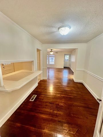 114 Westmont, Dothan, AL 36301