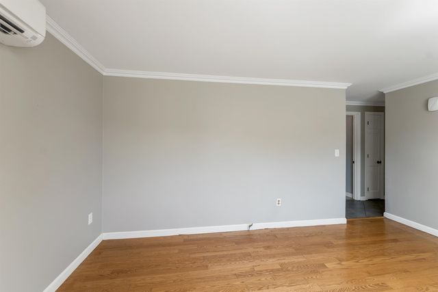 22 Jonathan Lane, Manchester, NH 03104
