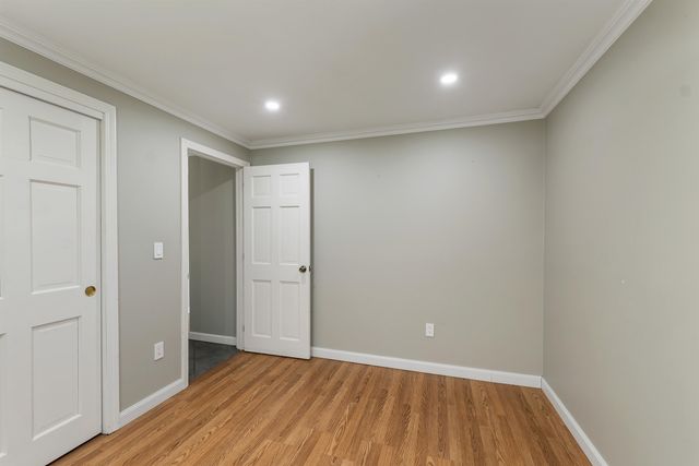 22 Jonathan Lane, Manchester, NH 03104