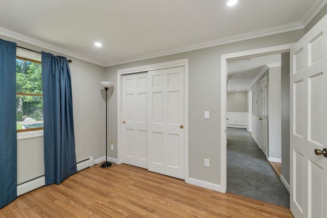 22 Jonathan Lane, Manchester, NH 03104