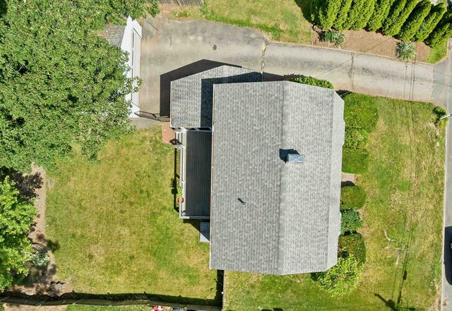 22 Jonathan Lane, Manchester, NH 03104