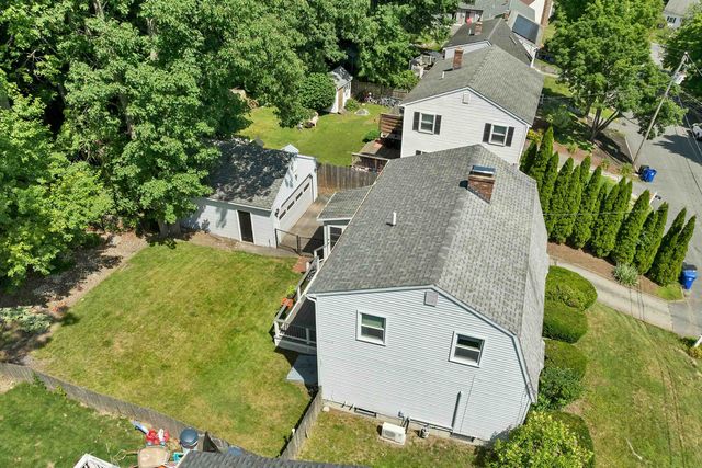 22 Jonathan Lane, Manchester, NH 03104