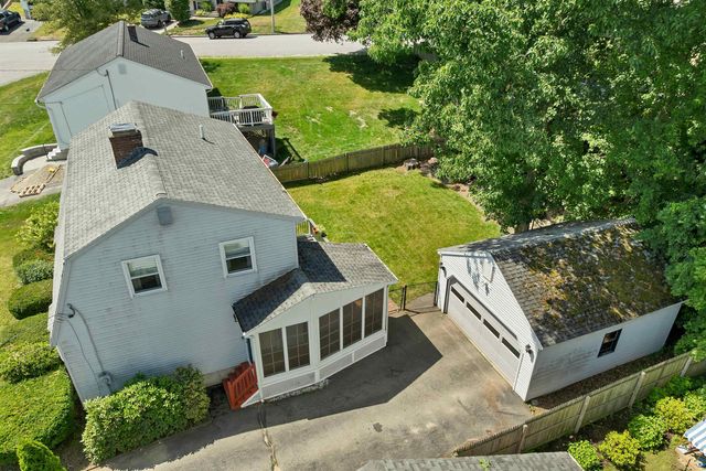22 Jonathan Lane, Manchester, NH 03104