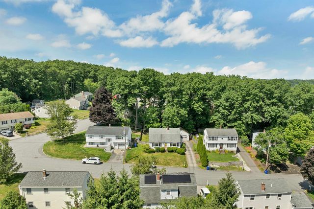22 Jonathan Lane, Manchester, NH 03104