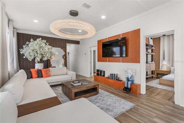 3513 N 15TH STREET, Tampa, FL 33605