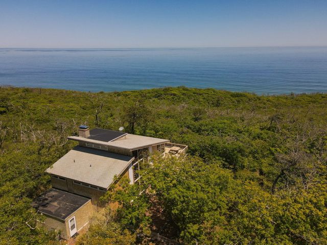 135 Newcomb Hollow Road, Wellfleet, MA 02667
