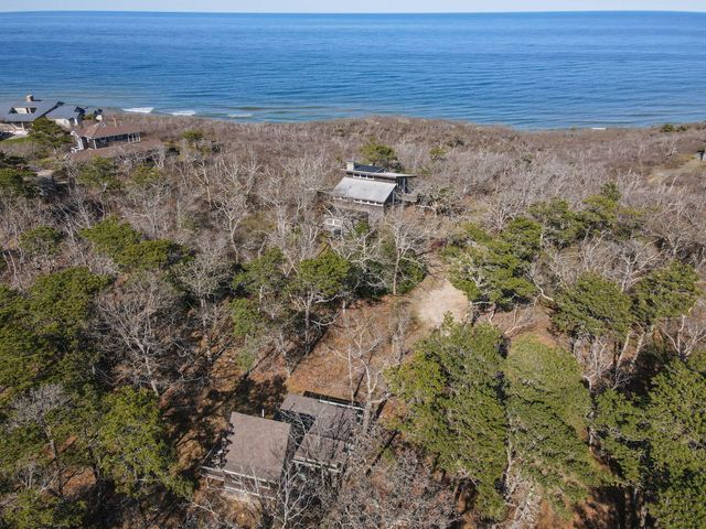 135 Newcomb Hollow Road, Wellfleet, MA 02667