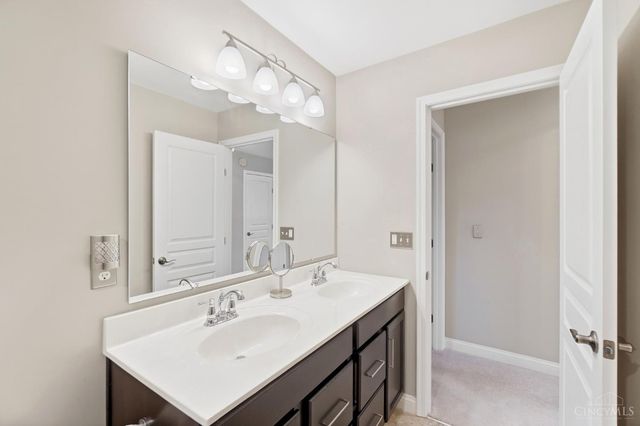 9750 Kensington Lane, Deerfield Twp., OH 45040