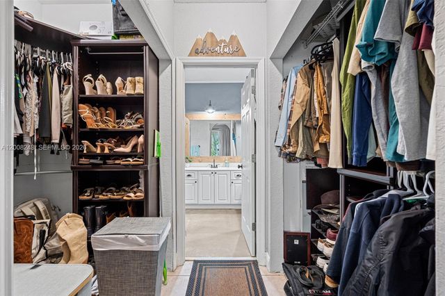 14435 NW 83rd Pl, Miami Lakes, FL 33016