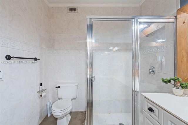 14435 NW 83rd Pl, Miami Lakes, FL 33016