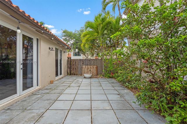 14435 NW 83rd Pl, Miami Lakes, FL 33016