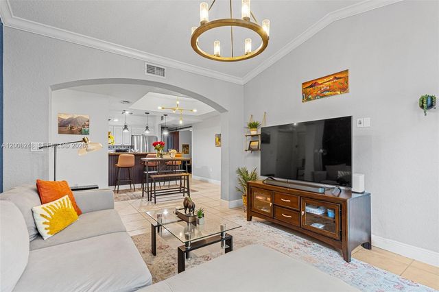 14435 NW 83rd Pl, Miami Lakes, FL 33016