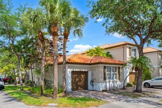 14435 NW 83rd Pl, Miami Lakes, FL 33016