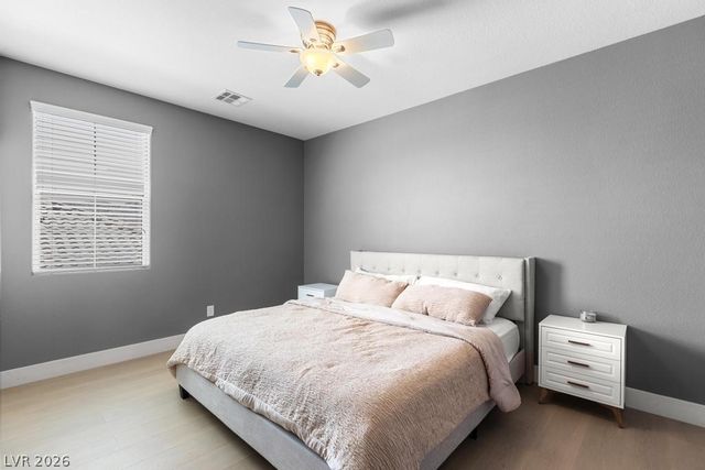 6067 Honeysuckle Ridge Street, Las Vegas, NV 89148