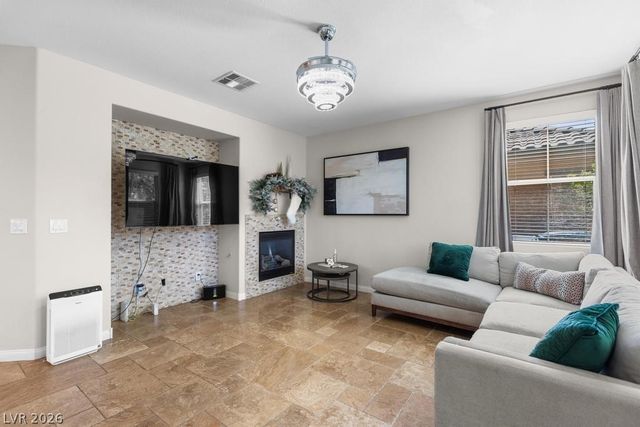 6067 Honeysuckle Ridge Street, Las Vegas, NV 89148