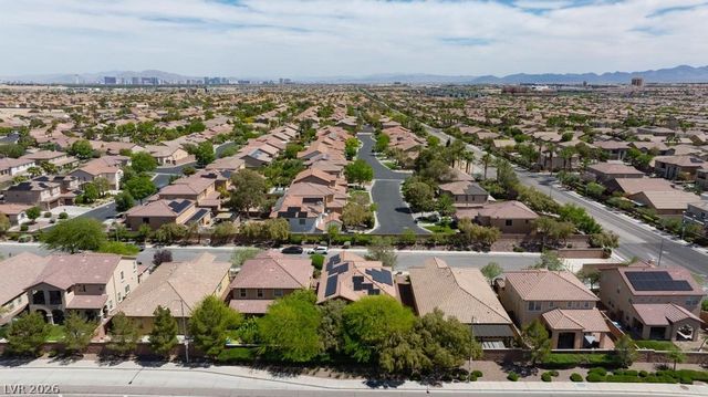 6067 Honeysuckle Ridge Street, Las Vegas, NV 89148