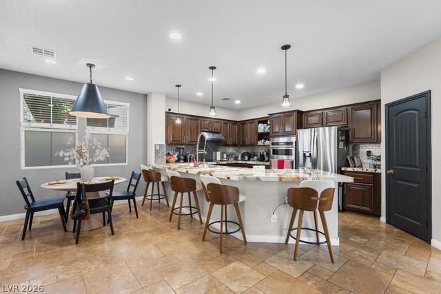 6067 Honeysuckle Ridge Street, Las Vegas, NV 89148