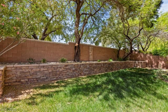 6067 Honeysuckle Ridge Street, Las Vegas, NV 89148